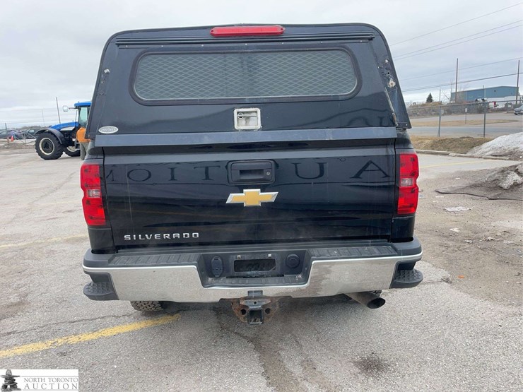 2016-chevrolet-silverado-2500hd-image-6