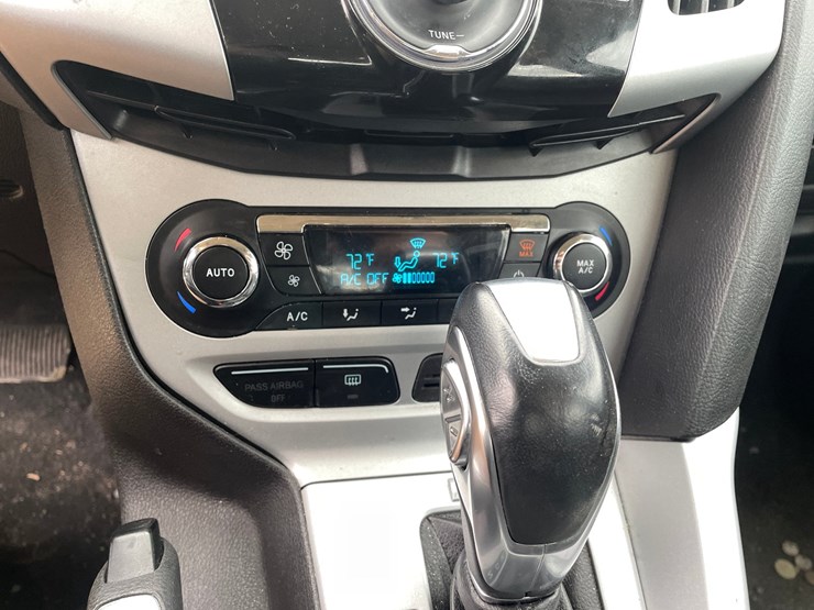 #505-•-2014-ford-focus-se-(has-wi-rebuilt-title)-image-53