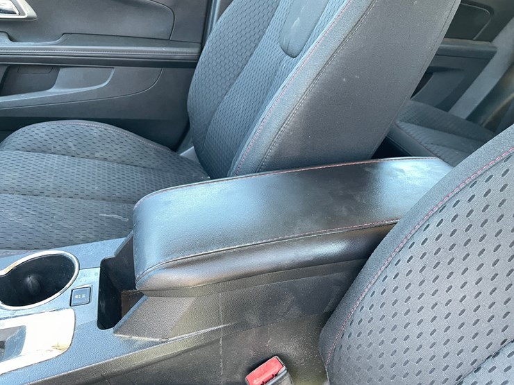 2013-chevrolet-equinox-image-53