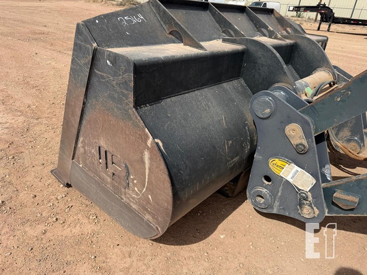 2014-hyundai-hl757tm-9a-image-13