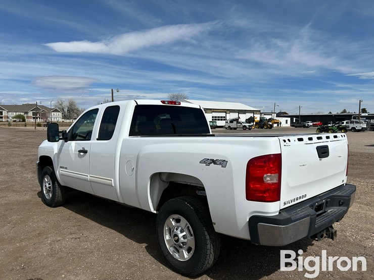 2011-chevrolet-silverado-2500-lt-image-7