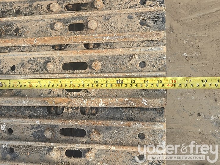 2018-caterpillar-305.5-image-23