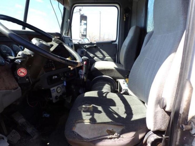 2000-western-star-5900-image-21