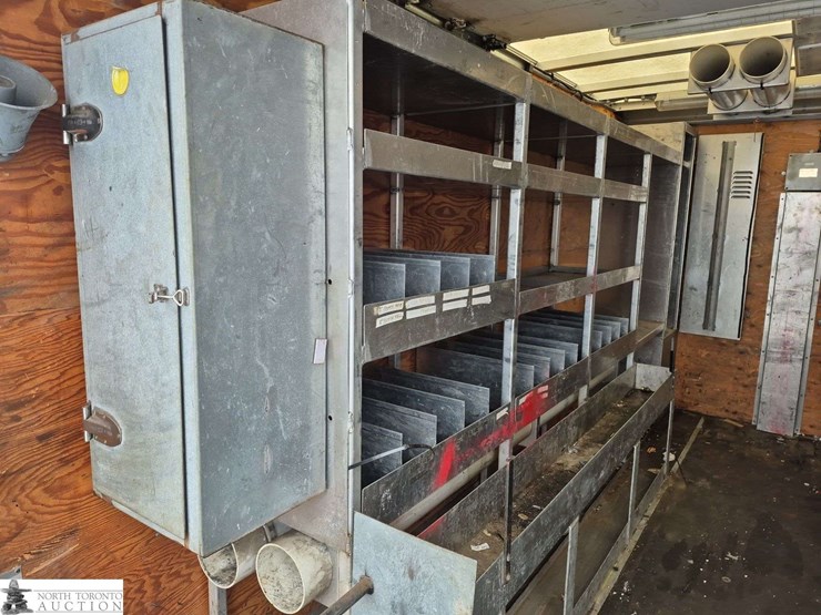 2014-isuzu-nqr-image-22