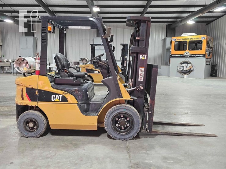 2021-caterpillar-gp25n-image-6