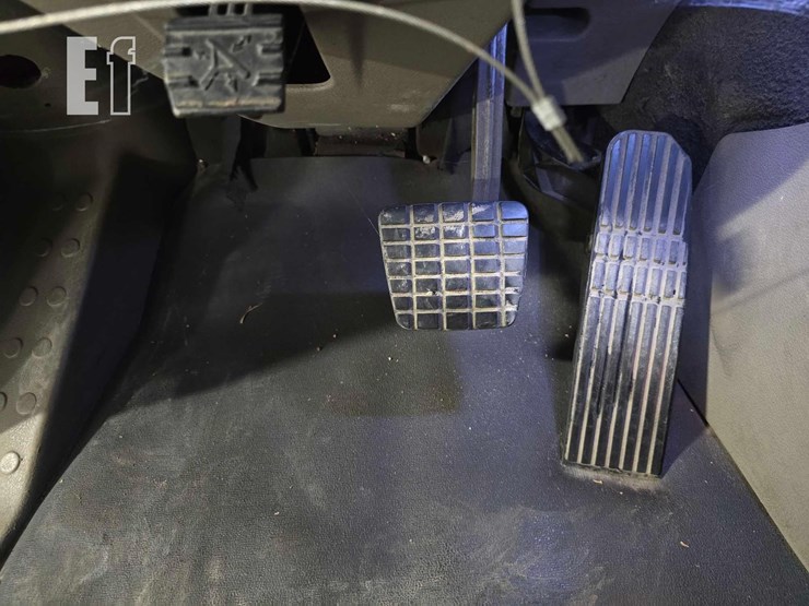 2016-freightliner-cascadia-125-image-13