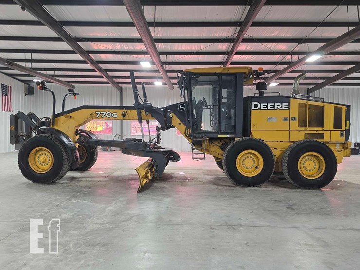 2012-deere-770g-image-5