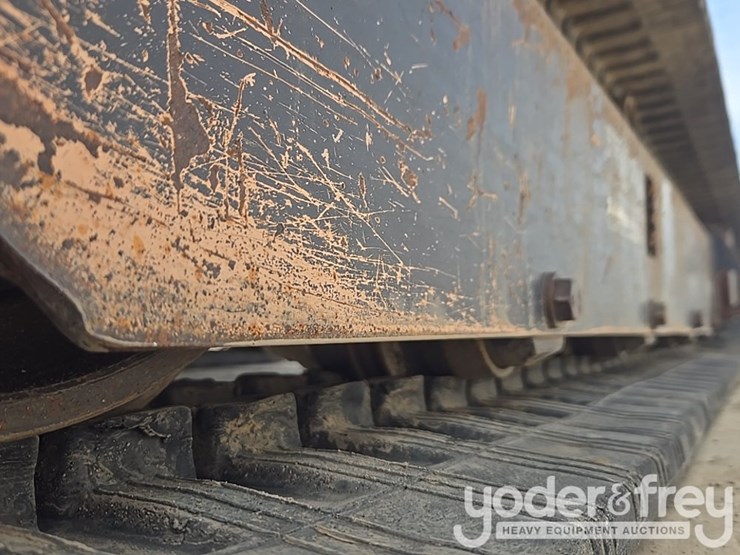 2022-deere-26g-image-13