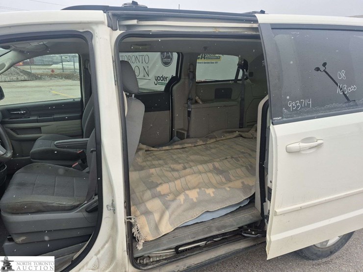 2008-dodge-grand-caravan-se-image-15