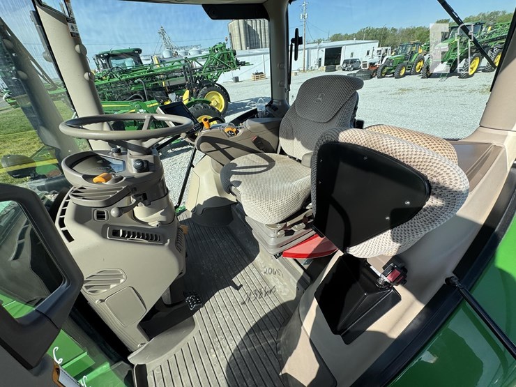 2022-john-deere-6155r-image-11
