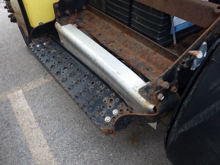 2016-international-8600-image-14