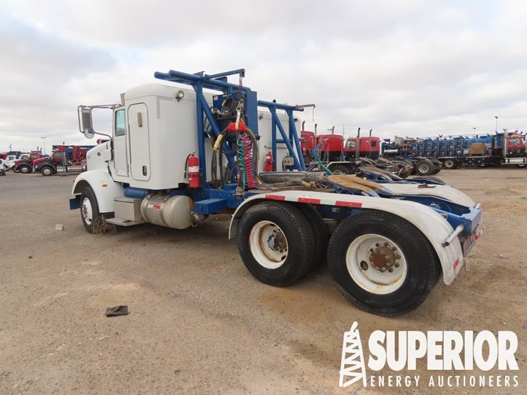 2013-peterbilt-365-image-3