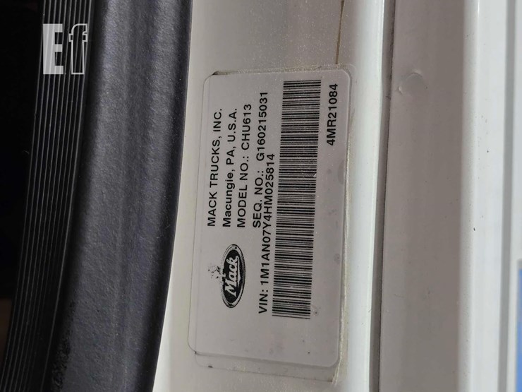 2017-mack-pinnacle-chu613-image-37