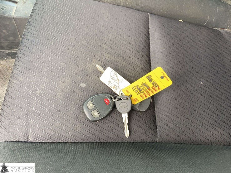 2011-chevrolet-silverado-1500-image-6