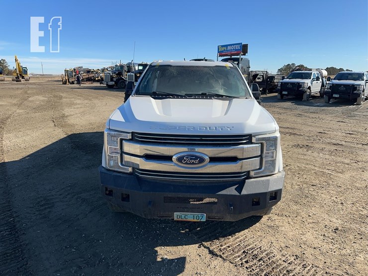 2018-ford-f350-image-2