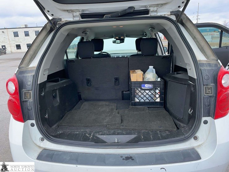 2015-chevrolet-equinox-image-21