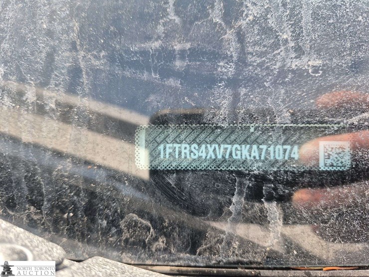 2016-ford-transit-image-16