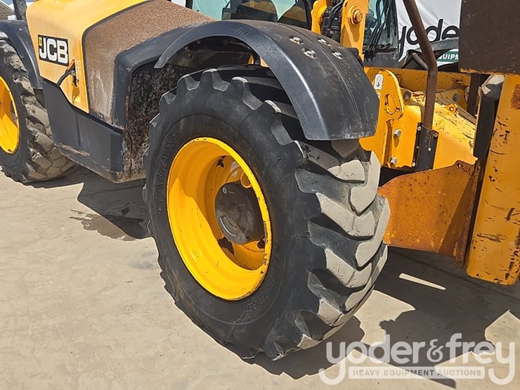 2018-jcb-512-56-image-19