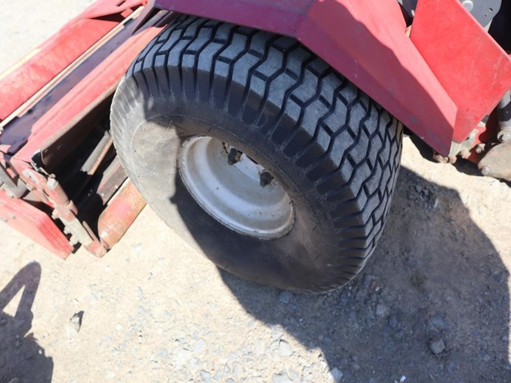 toro-reelmaster-2300d-image-10