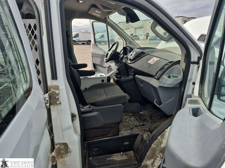 2017-ford-transit-image-33