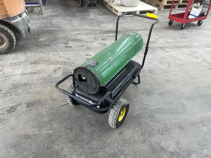 john-deere-135-image-5