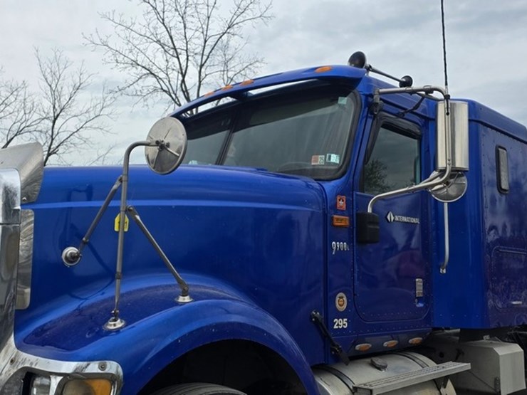 2006-international-9900-image-8