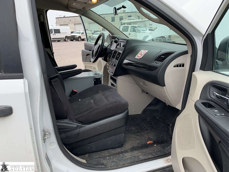 2014-ram-c/v-image-19