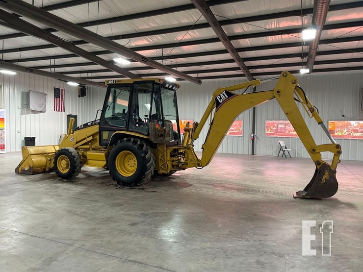 2001-caterpillar-420d-image-4