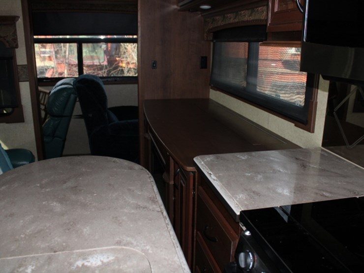 #7364-•-2015-jayco-pinnacle-fifth-wheel-camper-image-41