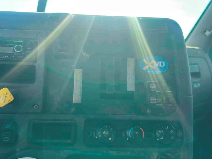 2014-freightliner-cascadia-image-10