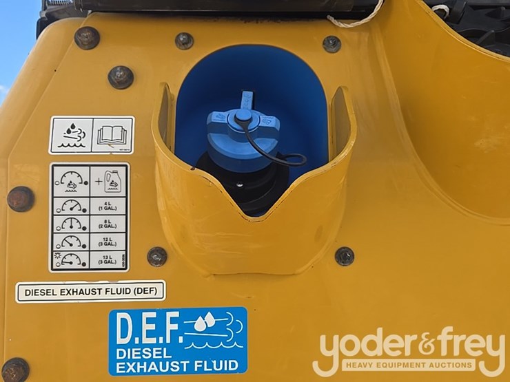 2021-caterpillar-d1-image-56