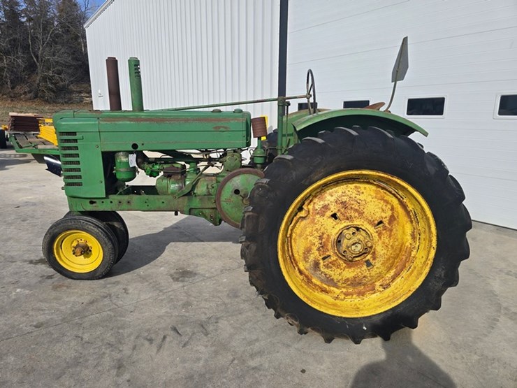 john-deere-model-a-image-2