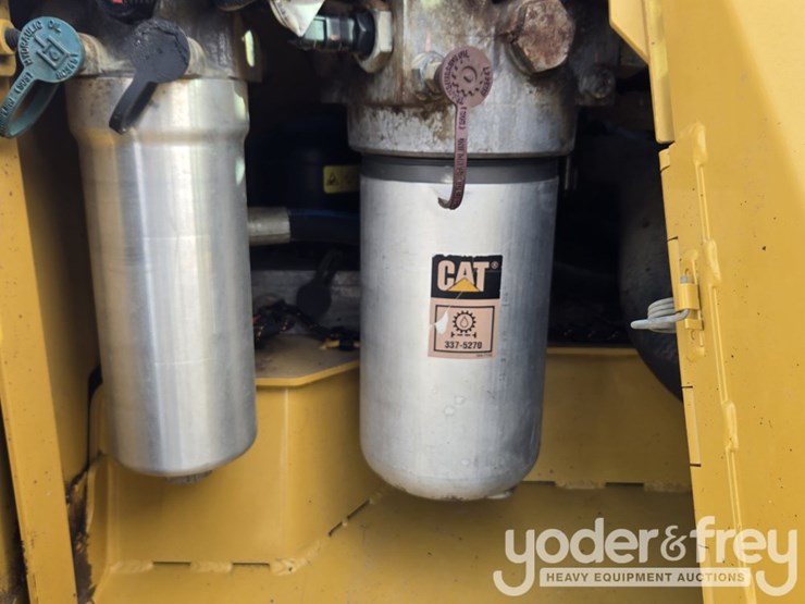 2019-caterpillar-d6-lgp-image-56