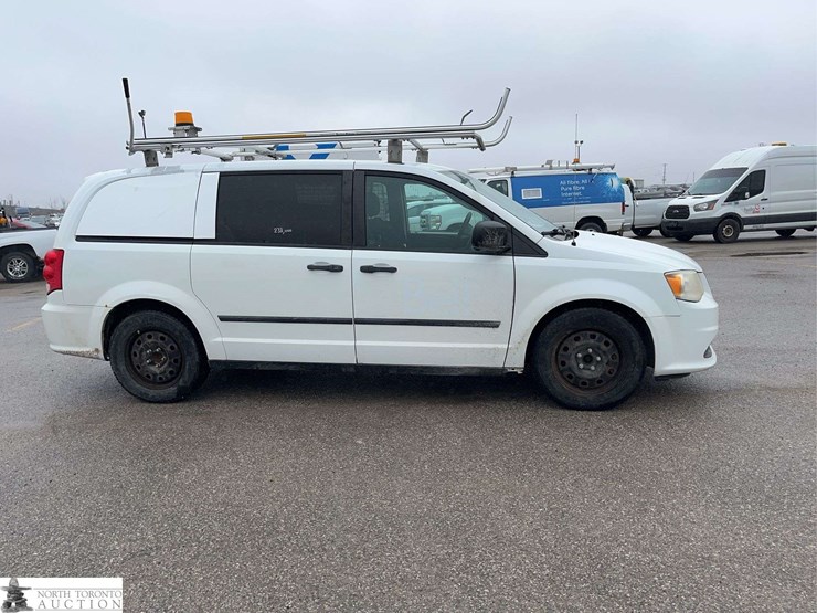 2014-ram-c/v-image-4