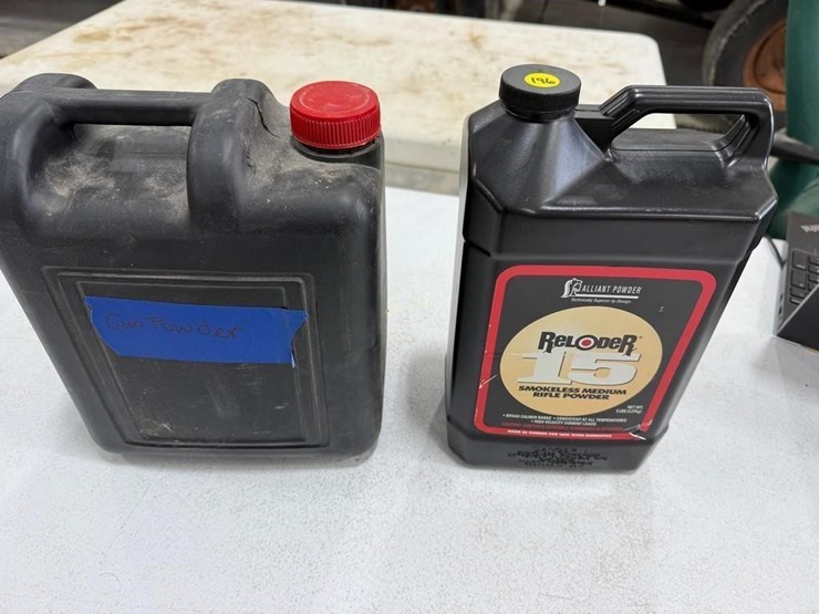 full-jug-of-loose-powder-&-reloader-15-powder-image-1