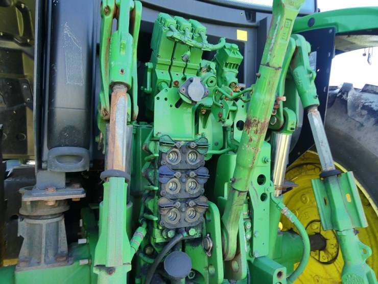 2021-john-deere-6130r-image-6
