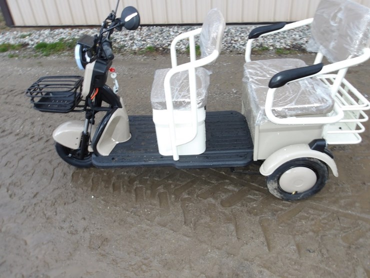 #7337-•-irgc40-mini-golf-cart-image-1