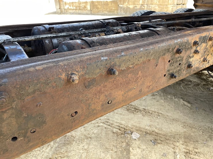 #401-•-1991-mack-rb688s-dump-truck-(has-mn-title)-image-88