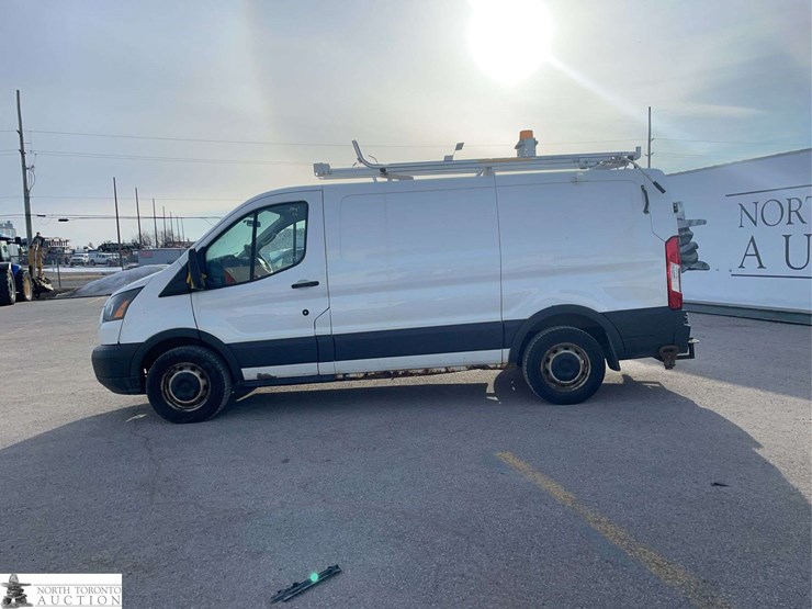 2015-ford-transit-image-8