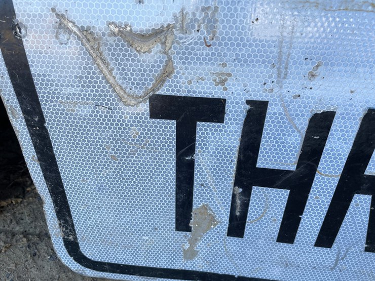 #3928-•-(2)-metal-retired-road-signs-image-8