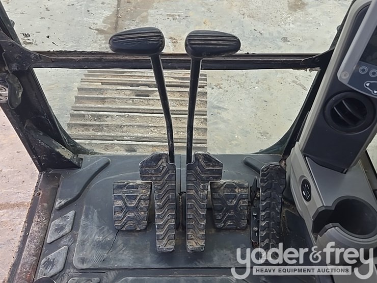 2017-caterpillar-336fl-image-105