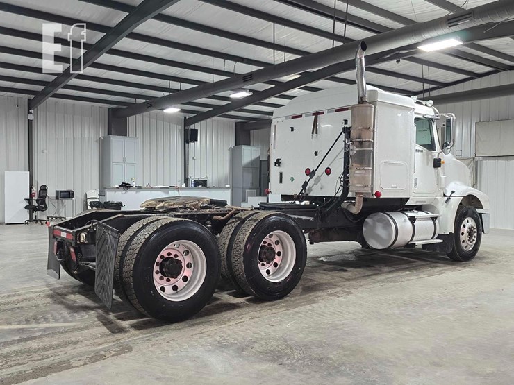 2013-international-paystar-5900-image-3