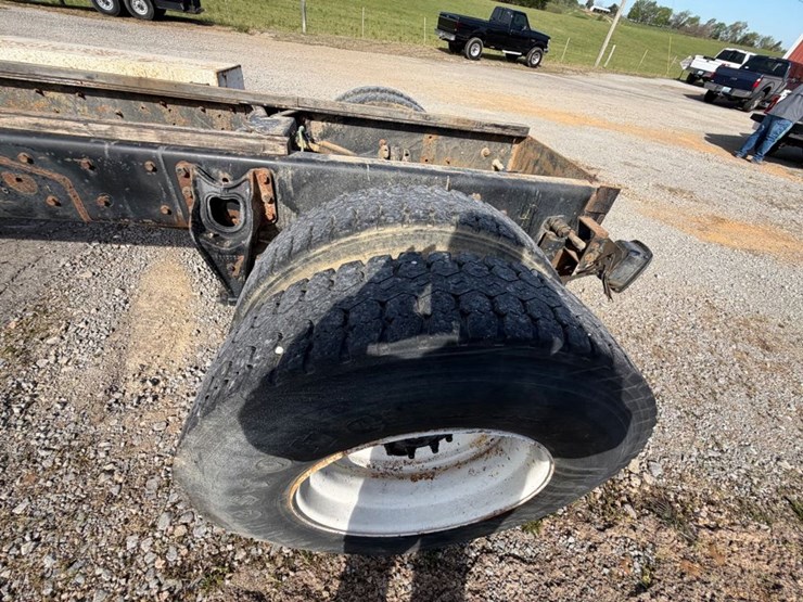 2000-international-9100-image-5