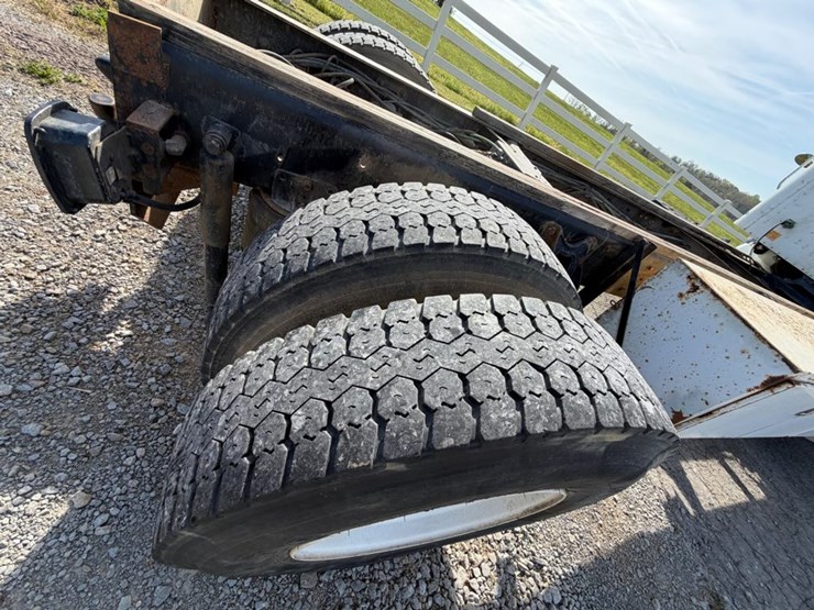 2000-international-9100-image-8