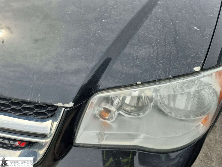 2016-dodge-grand-caravan-sxt-image-16