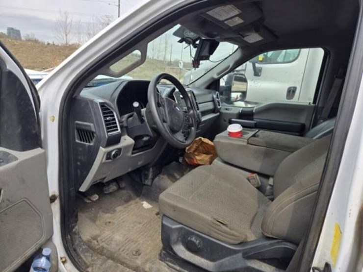 2018-ford-f550-xlt-image-7