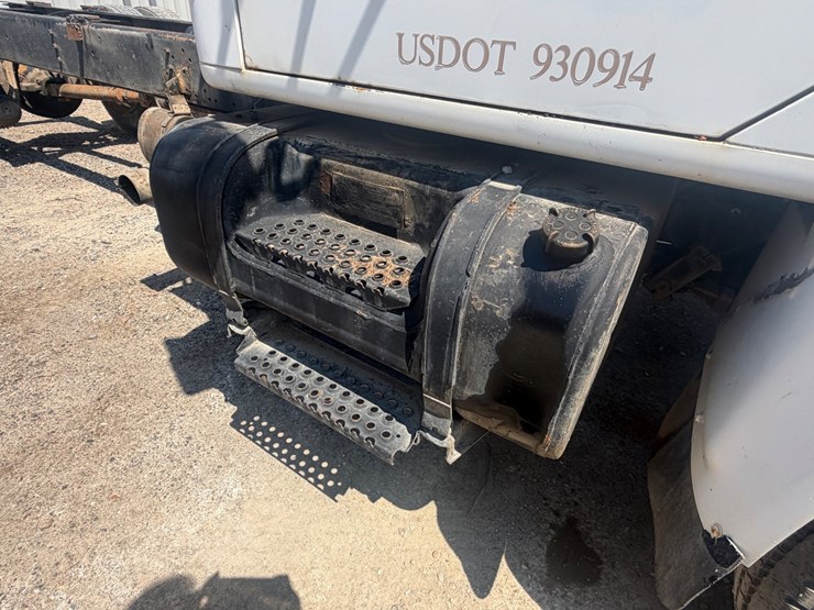 1990-international-4900-image-22