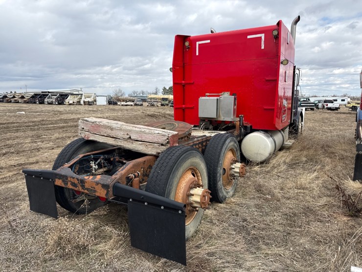 2006-peterbilt-379-image-4
