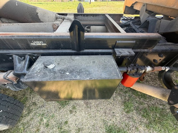 #31743-•-1996-gmc-c7h-single-axle-dump-truck-image-26