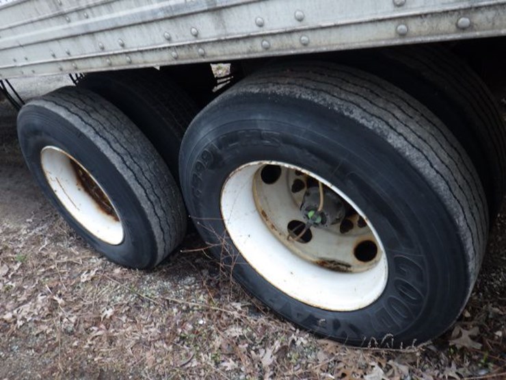 2014-hyundai-translead-image-16